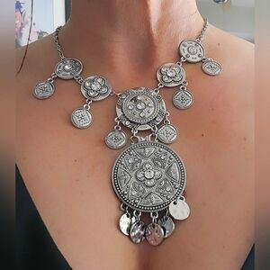 Bohemian Statement Necklace – Vintage Silver Finish